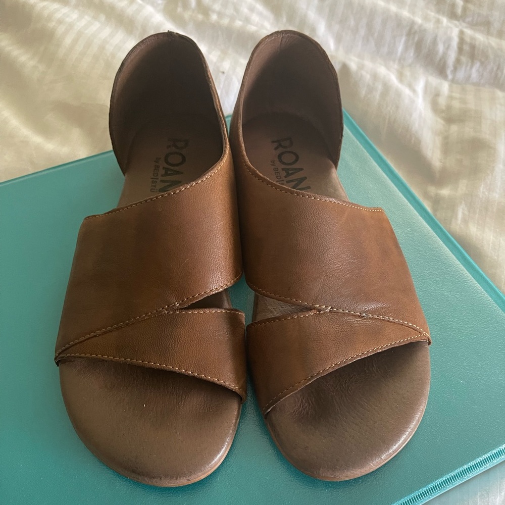 Roan by Bedstu brown sandal